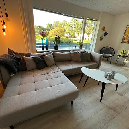 Nyrenoveret Lejlighed Med Balkon Og Parkering Esbjerg Bagian luar foto
