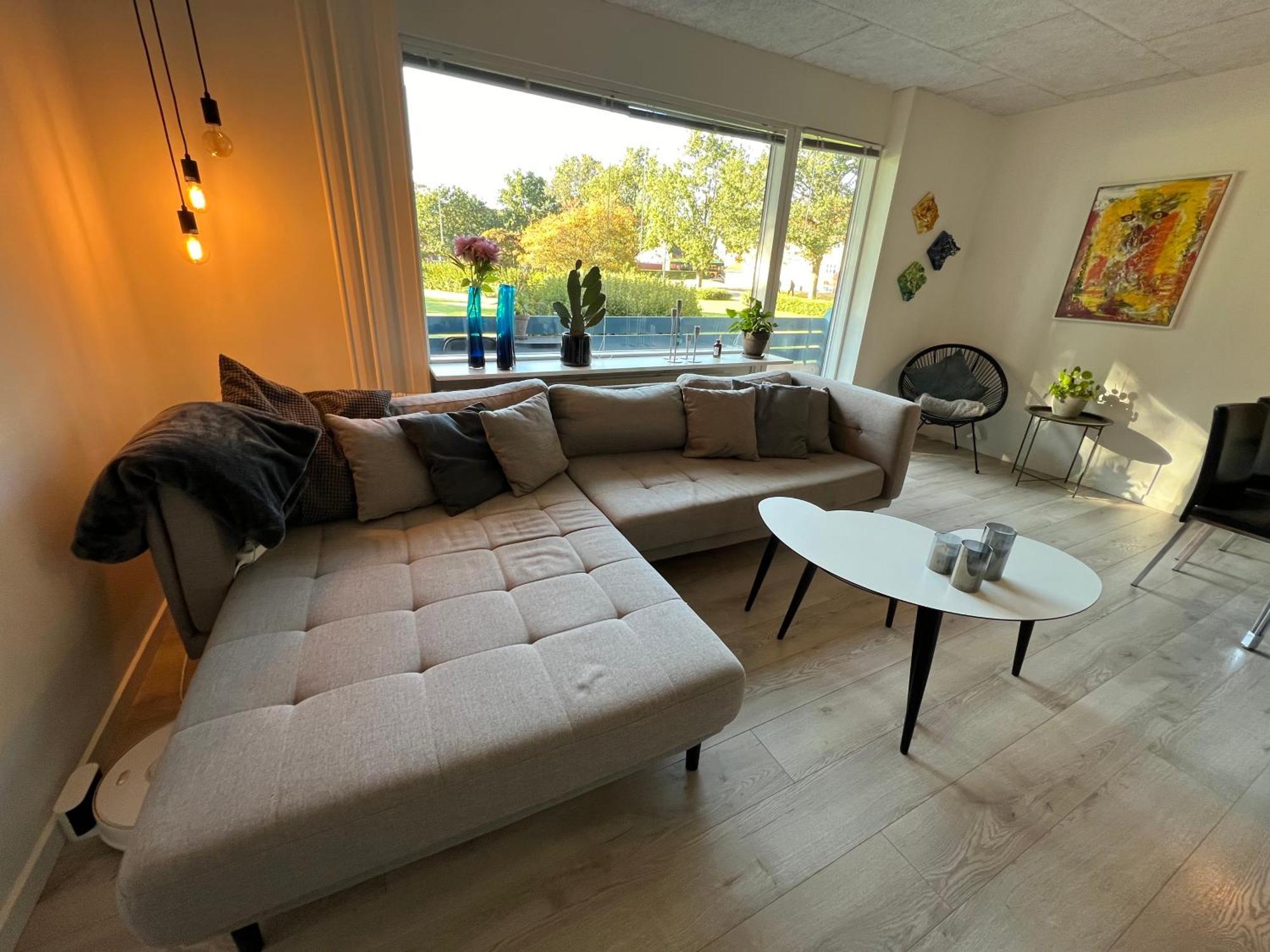 Nyrenoveret Lejlighed Med Balkon Og Parkering Esbjerg Bagian luar foto
